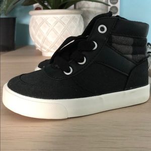 NWT Toddler boy shoes size 7